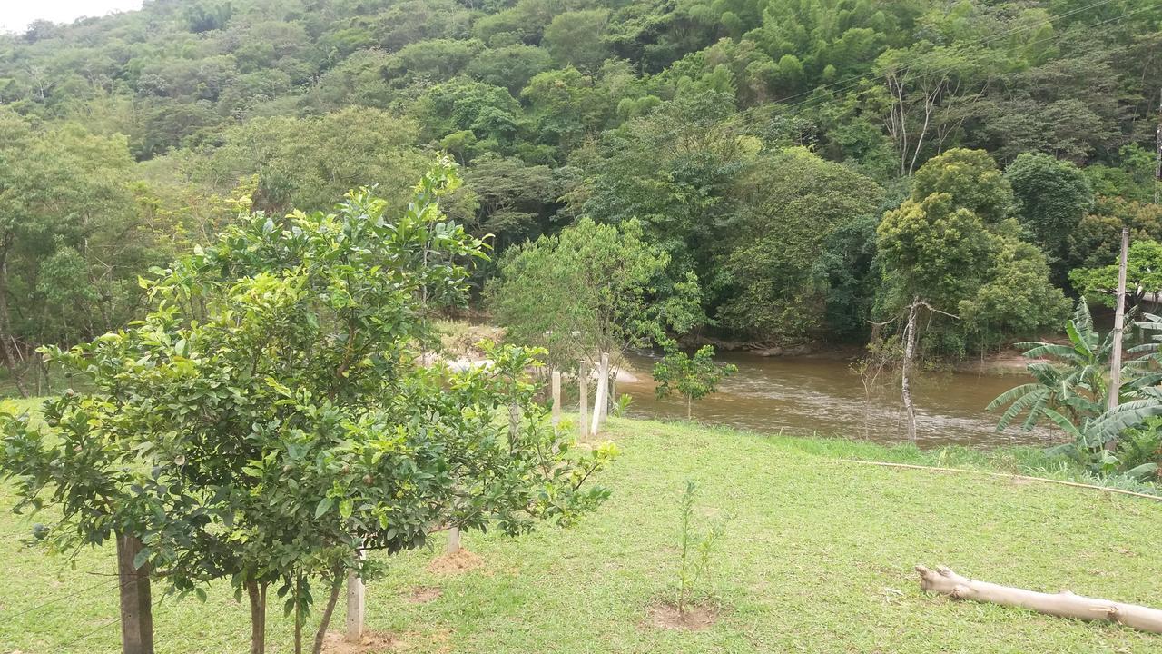 Chales Flores De Sana Bagian luar foto